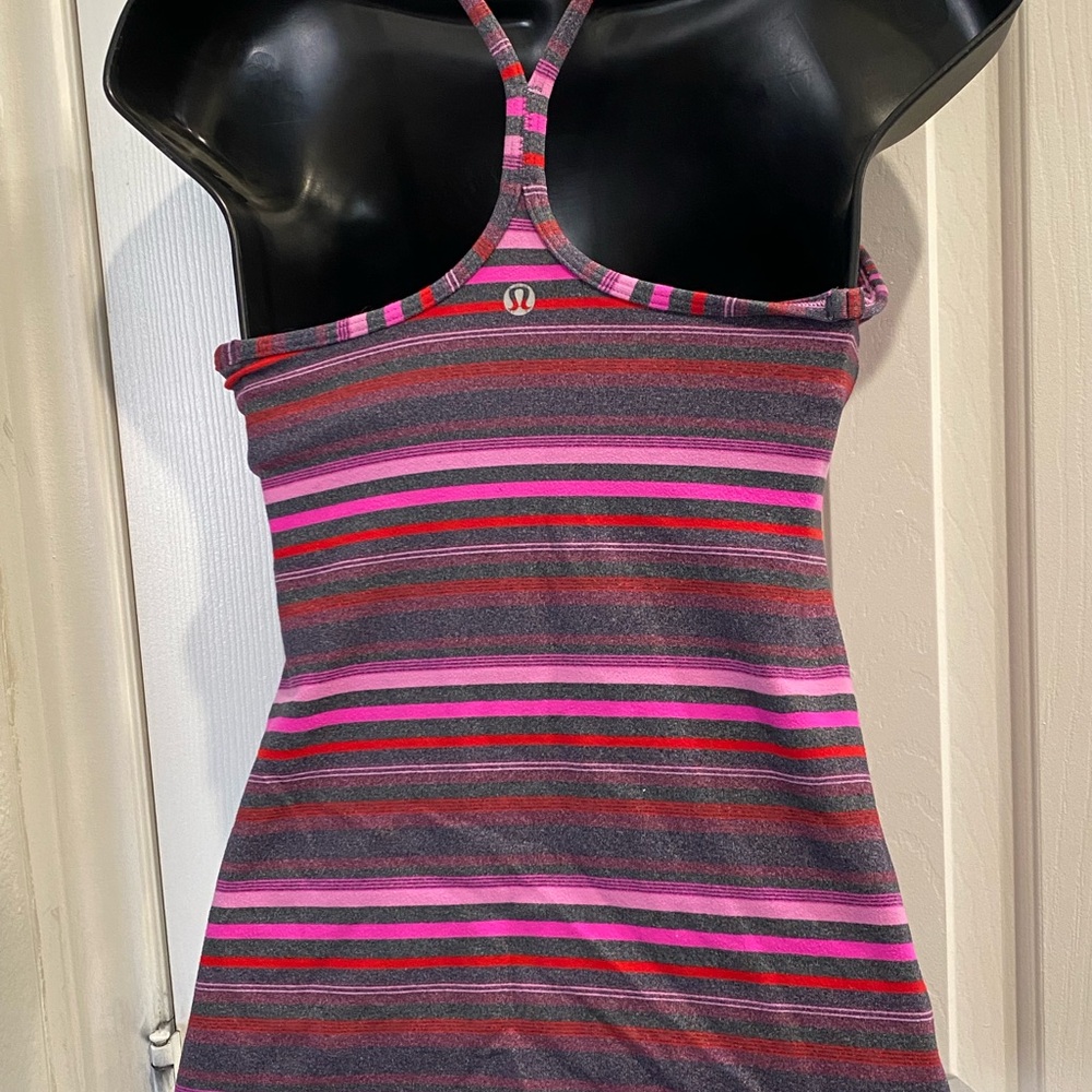 Lululemon tank top size 4